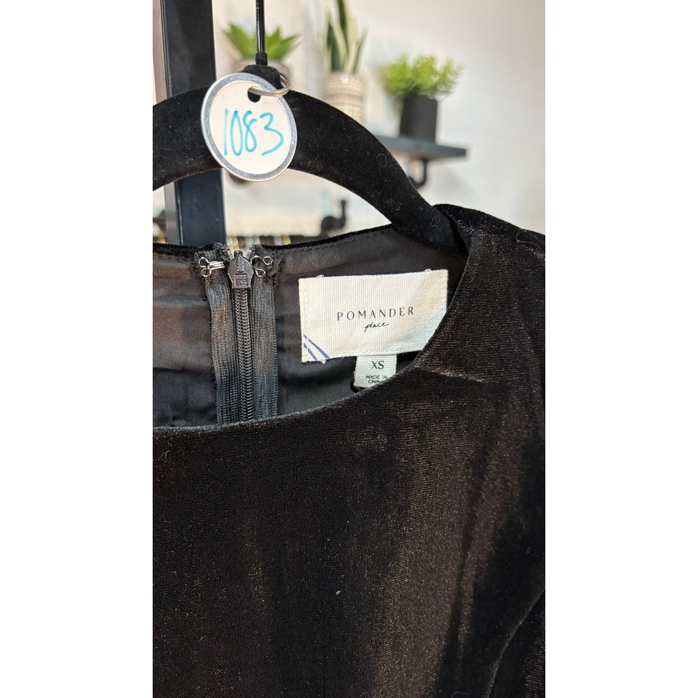 NWT Tuckernuck Pomander Place Lilleth Black Velvet Maxi Dress Gold ($298) XS - Picture 12 of 14